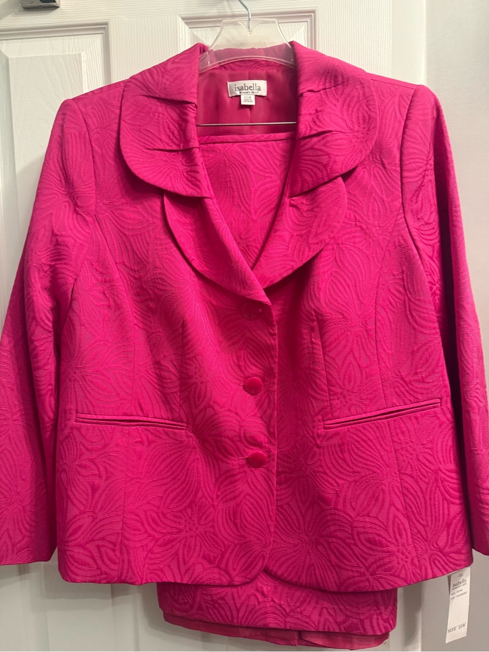 NWT Isabella Suits Women's Fuchsia Textured Suit jacket with matching skirt